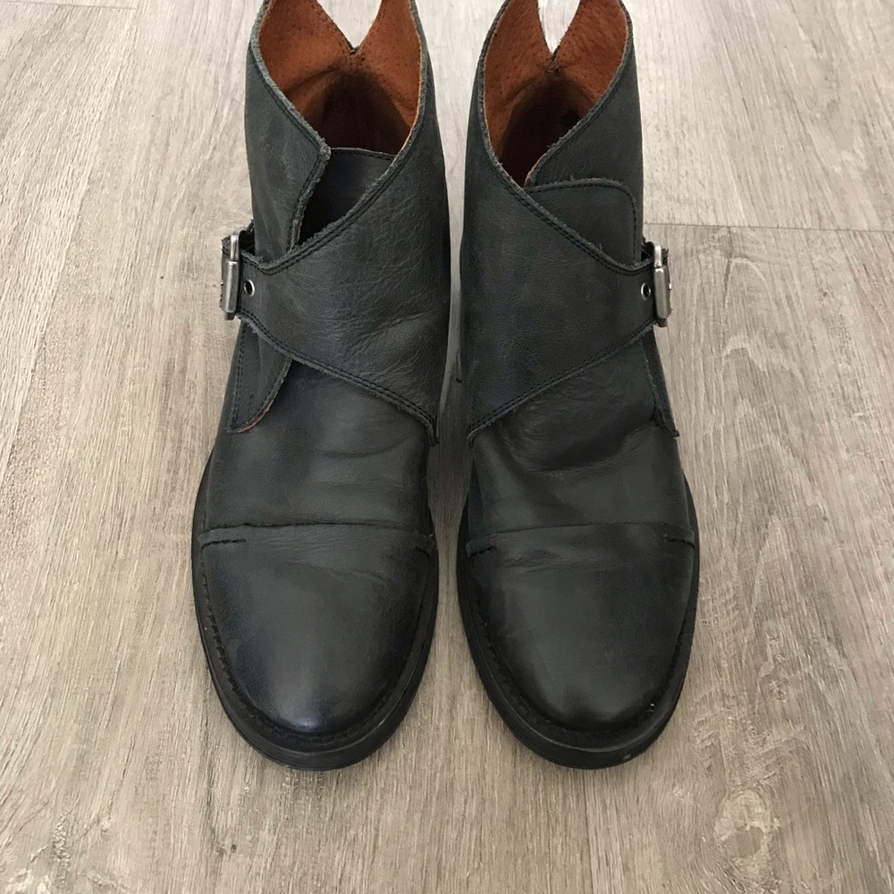 SixtySeven Leather Black Booties